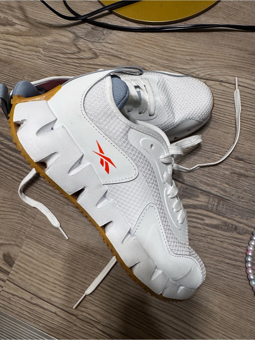 Reebok Kids White Sneakers with Orange Logo and Gum Sole BRAND NEW ✨